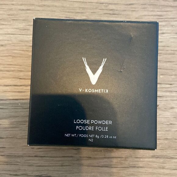 V Kosmetik Loose Powder N02 Cool Neutral 0.28 oz. New never used   Ipsy bag - Picture 5 of 8
